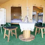 Glamping Safari Style *