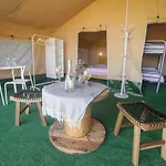 Glamping Safari Style *
