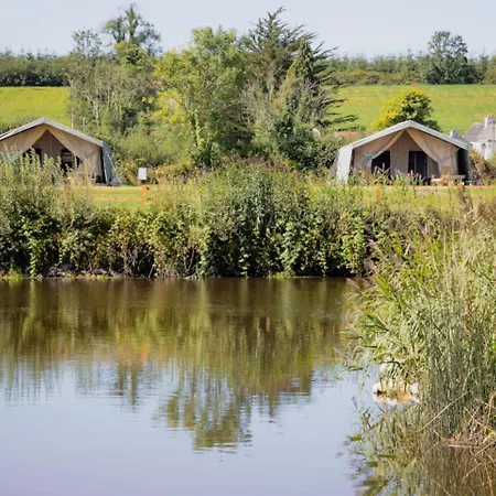 Glamping Safari Style *