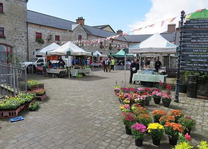 Glamping Safari Style *